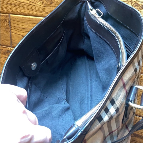 BURBERRY Nova check PVC shoulder handbag. Authentic - Picture 5 of 14